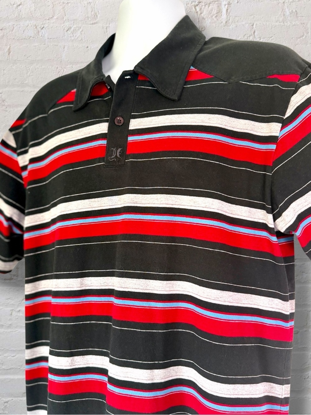 Hurley Polo Shirt Men XL Black Red Stripe Gothic Sleeve Logo Y2K Skate Surf
